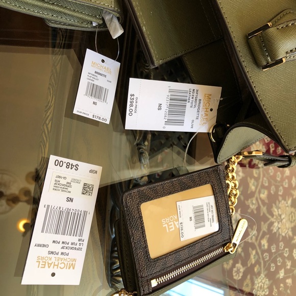 Authentic 4PCS handbag&wallet&card Case&Pom Pom - Picture 8 of 8